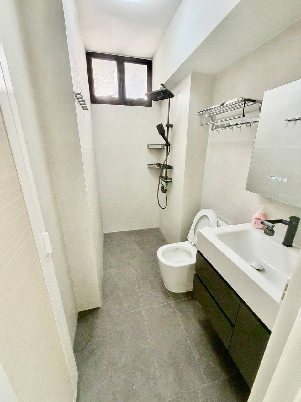 CONDO ROOM in D16 Bedok